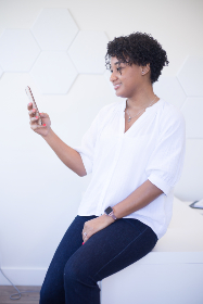 F1赛事直播火热进行中，锁定电视台观看精彩对决