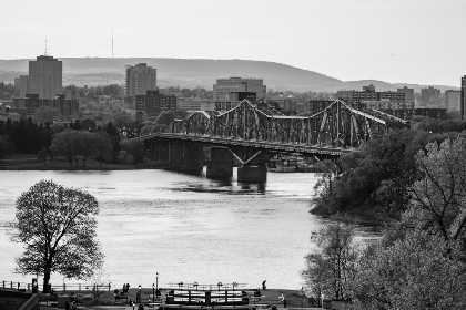 F1摩纳哥大奖赛直播：极致街道赛的视觉盛宴